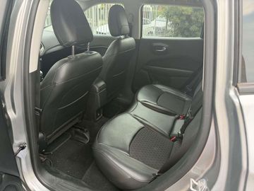 Jeep Compass - 8