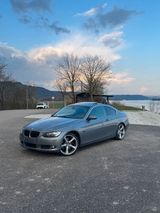 BMW 325i e92 - BMW 325: E92 325i