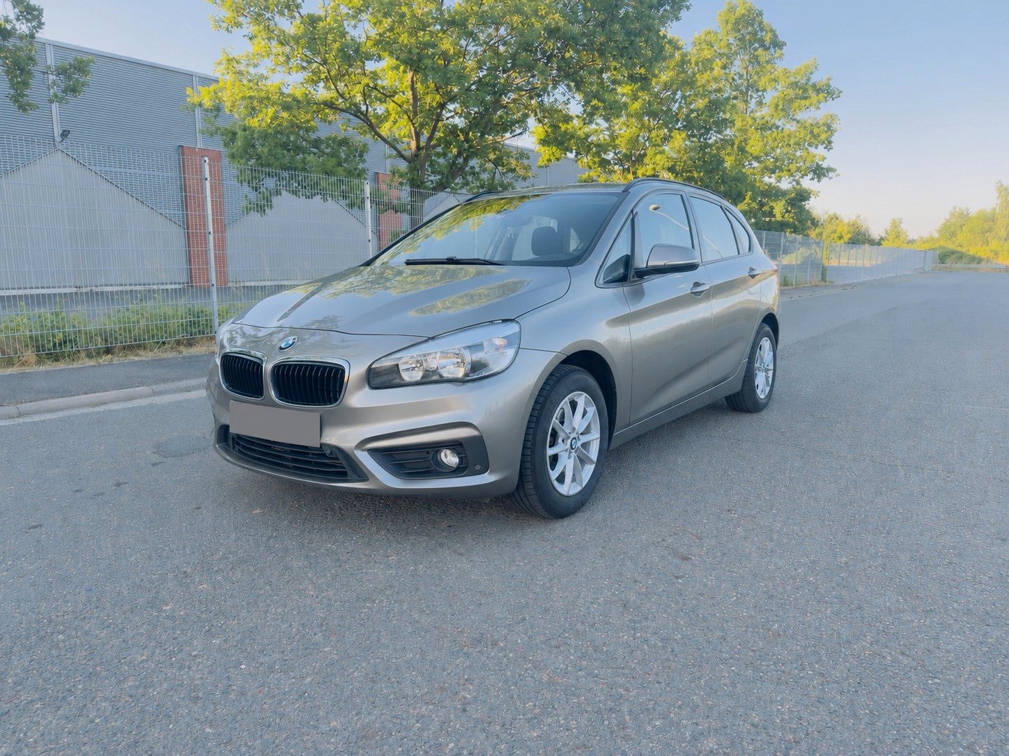 BMW 216i Active Tourer Advantage 6-MT