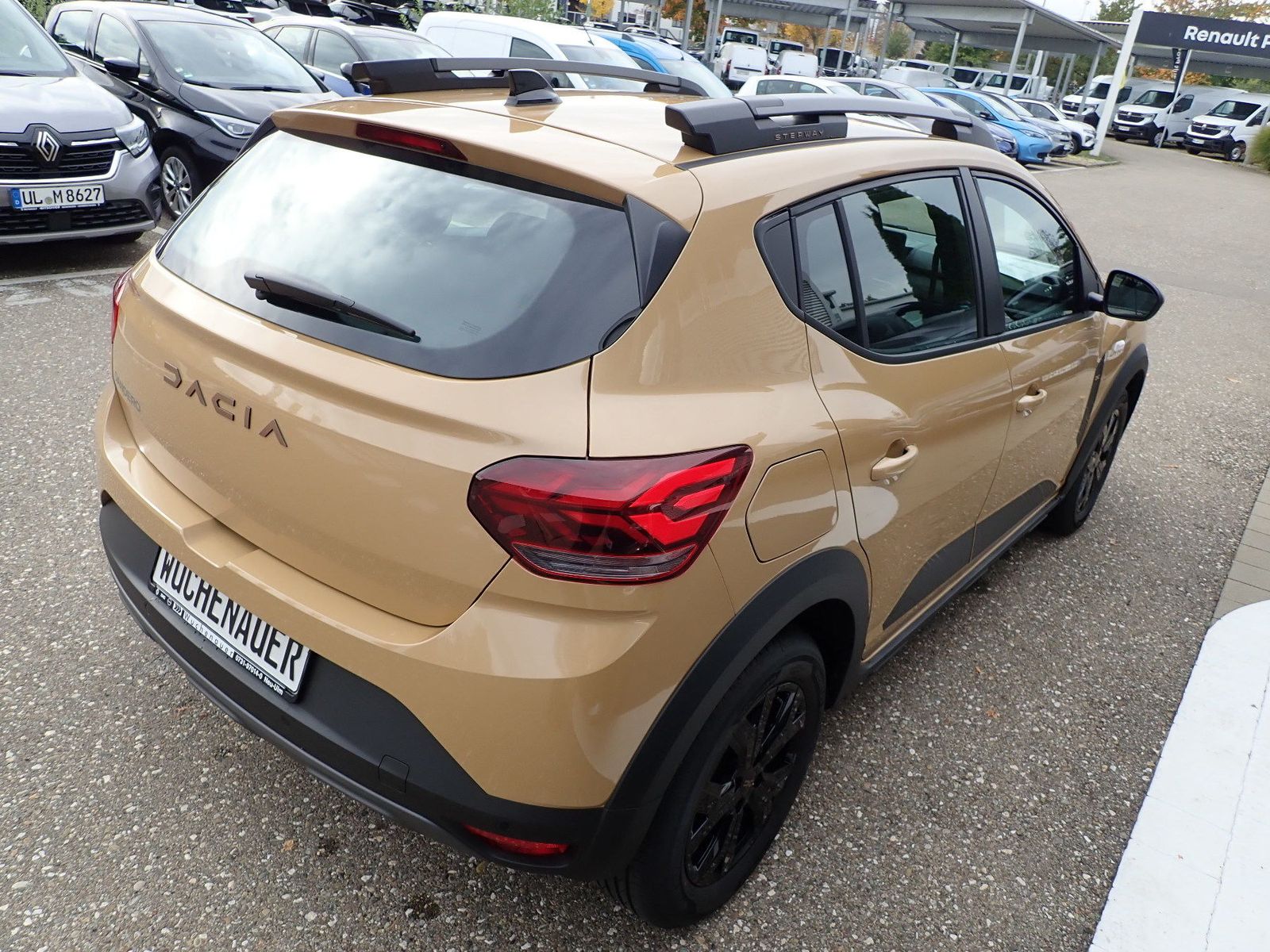 Fahrzeugabbildung Dacia Sandero STEPWAY TCe 110 EXTREME+/NAVI/SHZ/RFK