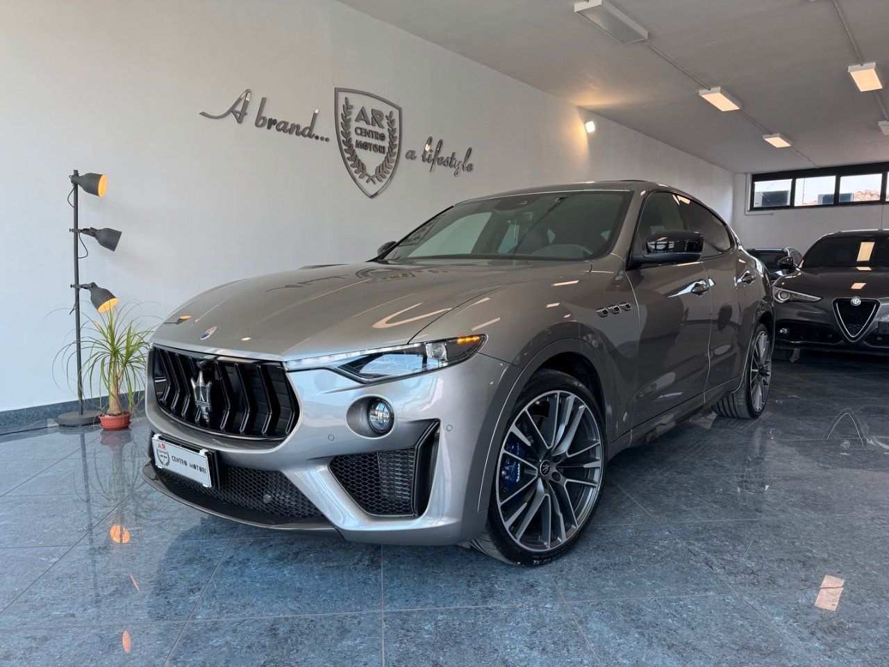 Maserati Levante 3.8 V8 Trofeo 580cv Tetto 22" C