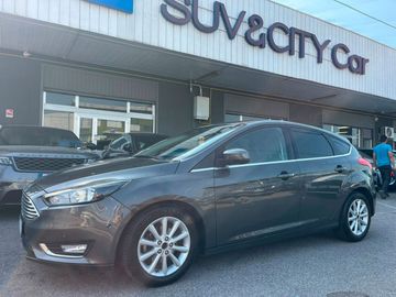 Ford Focus - 1