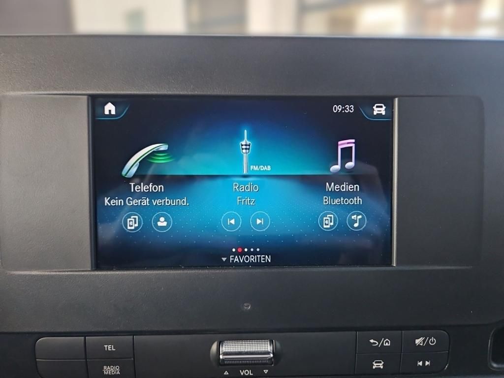 Fahrzeugabbildung Mercedes-Benz Sprinter 317 DOKA Pritsche 7 Sitze 3,5t AHK STHZ