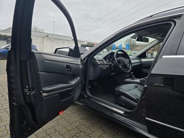 Mercedes E 250 - 11