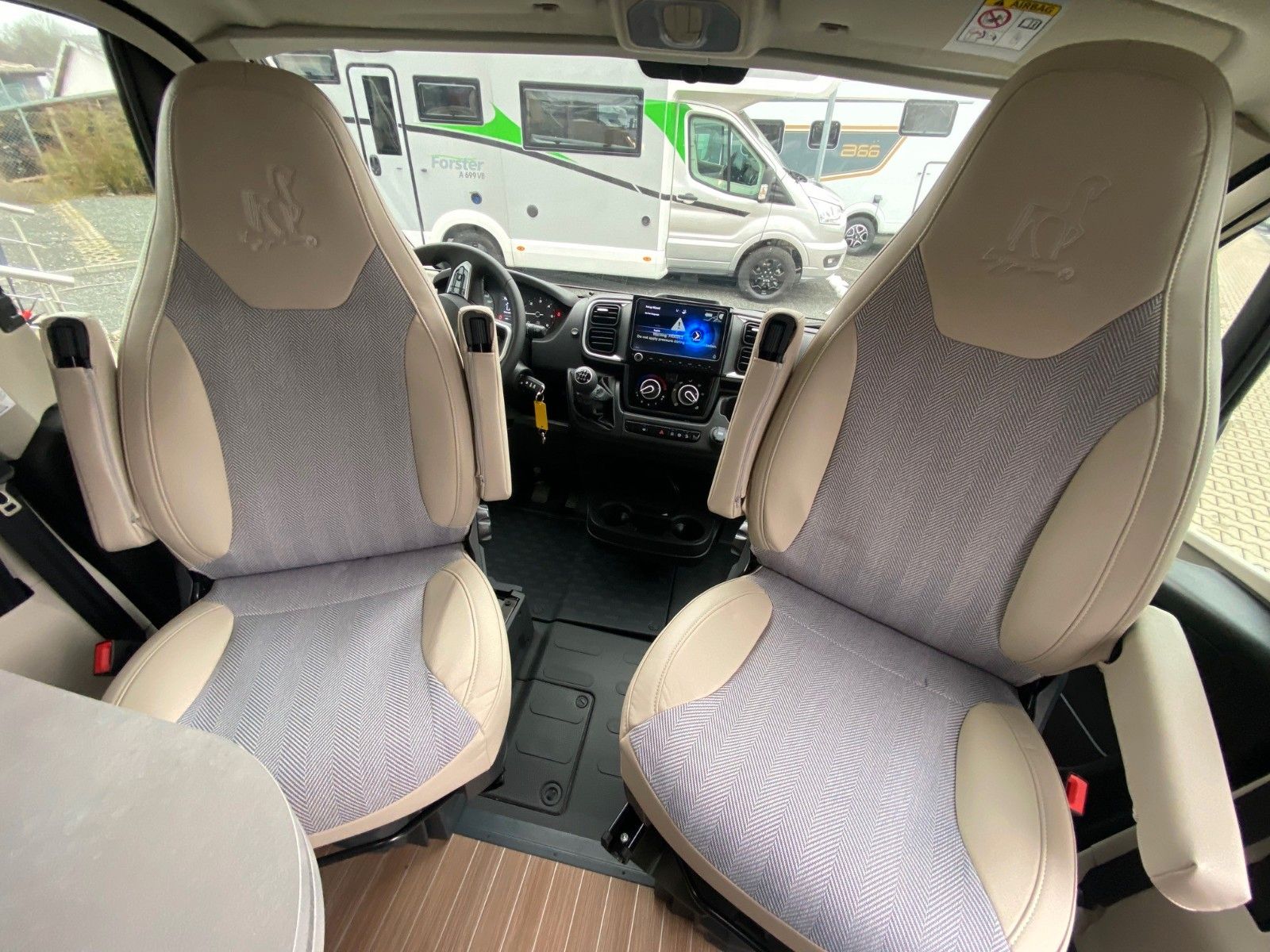 Fahrzeugabbildung Etrusco CV 600 DB *Aufstelldach*Complete Selection*Marki