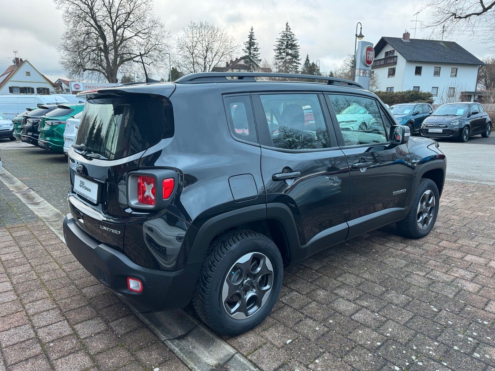 Fahrzeugabbildung Jeep RENEGADE LIMITED 4WD 2.0 DIESEL NAVI KAMERA STZH