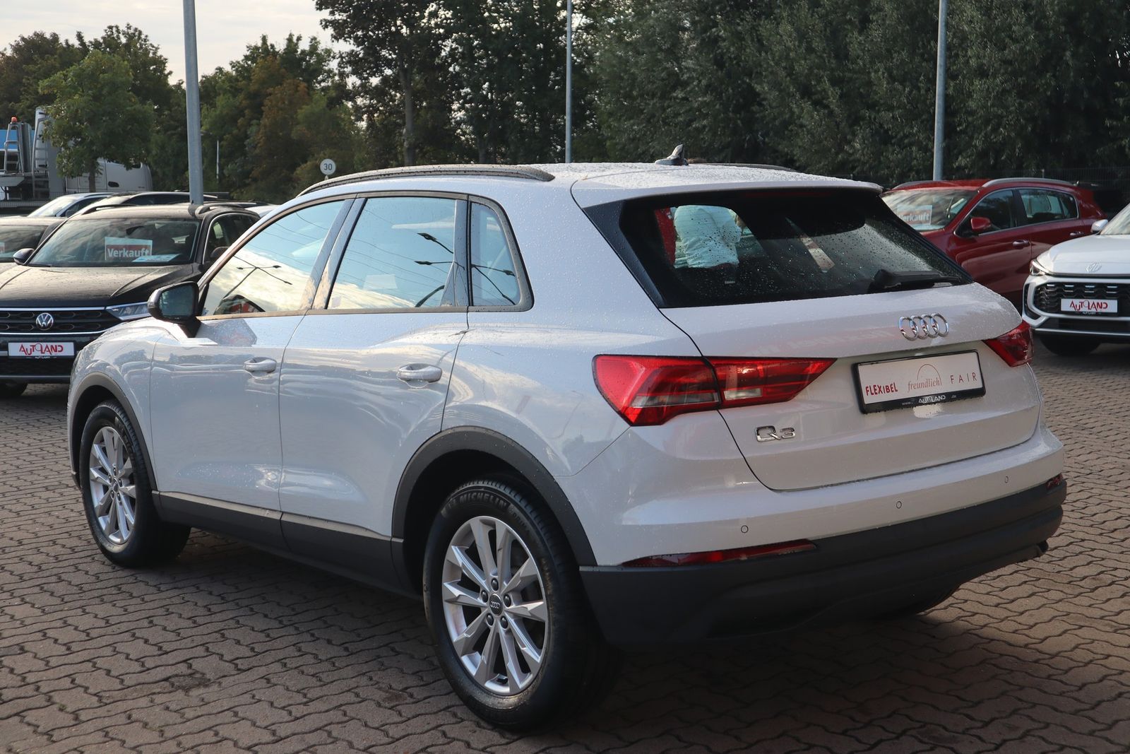Audi Q3 35 1.5 TFSI LED Navi Totwinkel Tempomat Leder imagem 3