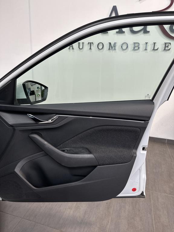 Skoda Scala 2023 г. Серый, пробег 46750 км
