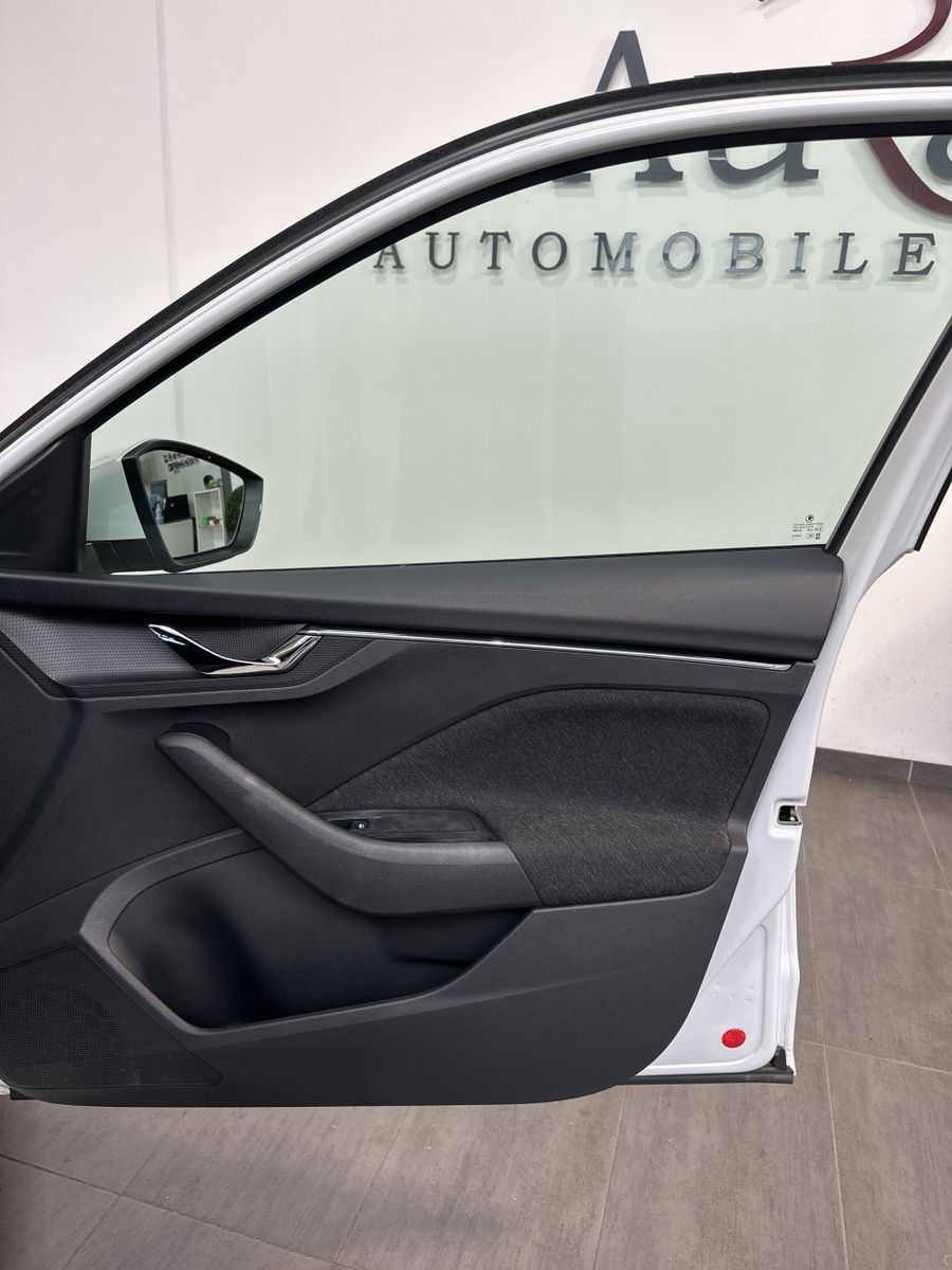 Fahrzeugabbildung SKODA Scala 1.5 TSI DSG Style LED+ACC+KAMERA+SHZ+CARPL