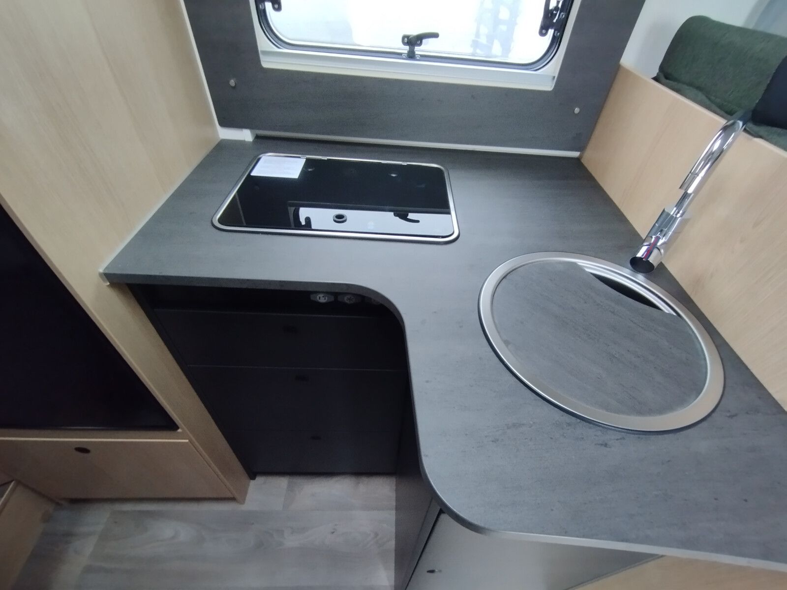 Fahrzeugabbildung Sunlight Adventure T 67 Hubbett,Automatik