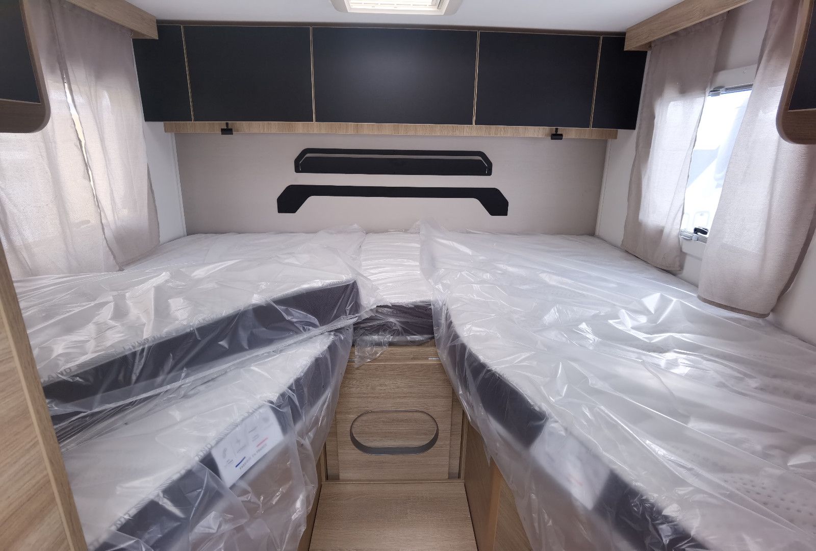 Fahrzeugabbildung Challenger 337 Etape Edition m. Hubbett