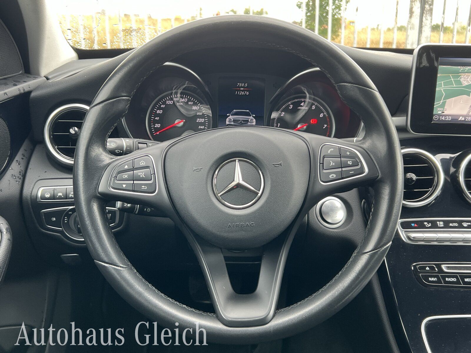 Fahrzeugabbildung Mercedes-Benz C 400 4MATIC T-Modell AVANTGARDE Exterieur/Navi