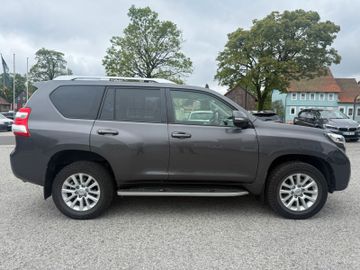 Toyota Land Cruiser - 7