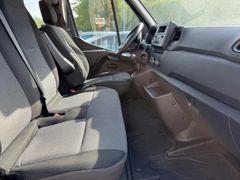 Fahrzeugabbildung Master III DoKa Pritsche Fahrgest. L2H1 3,5t