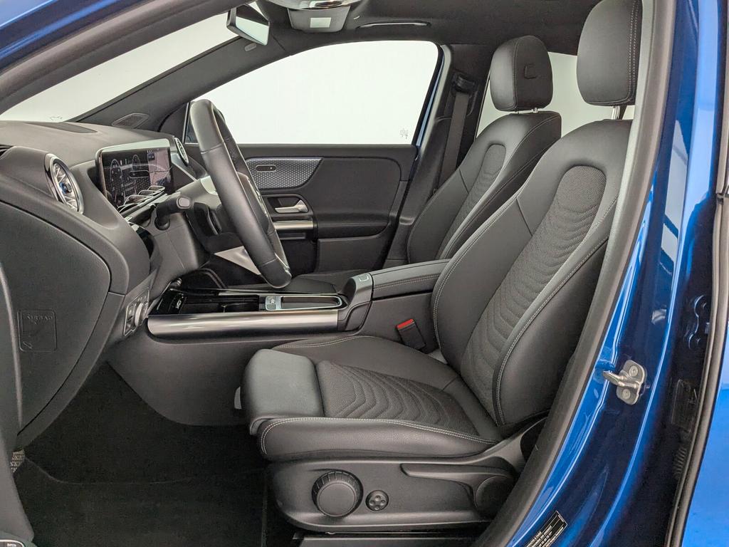 Mercedes-Benz GLA 220