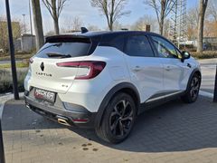 Renault Captur II 1.6 E-TECH Plug-in Hybrid 160 E-Tech E