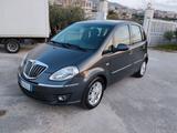 Lancia MUSA 1.3 Mjt 16V 95 CV S&S DPF Oro - Lancia Musa Oro mit Diesel-Antrieb