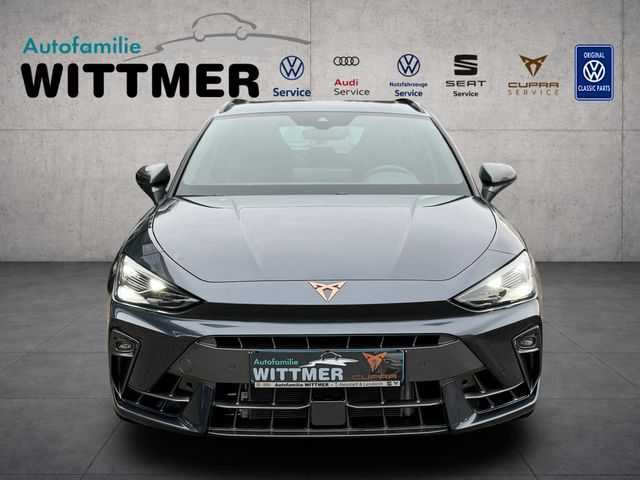 Leon ST VZ 2.0TSI 333PS DSG 4WD ACC/AHK/PANO/LED