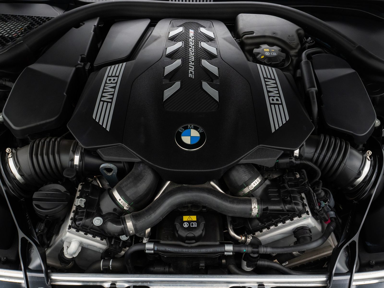 Fahrzeugabbildung BMW M850i xD GC 360° Laser SoftCl DisplKey Belüftung