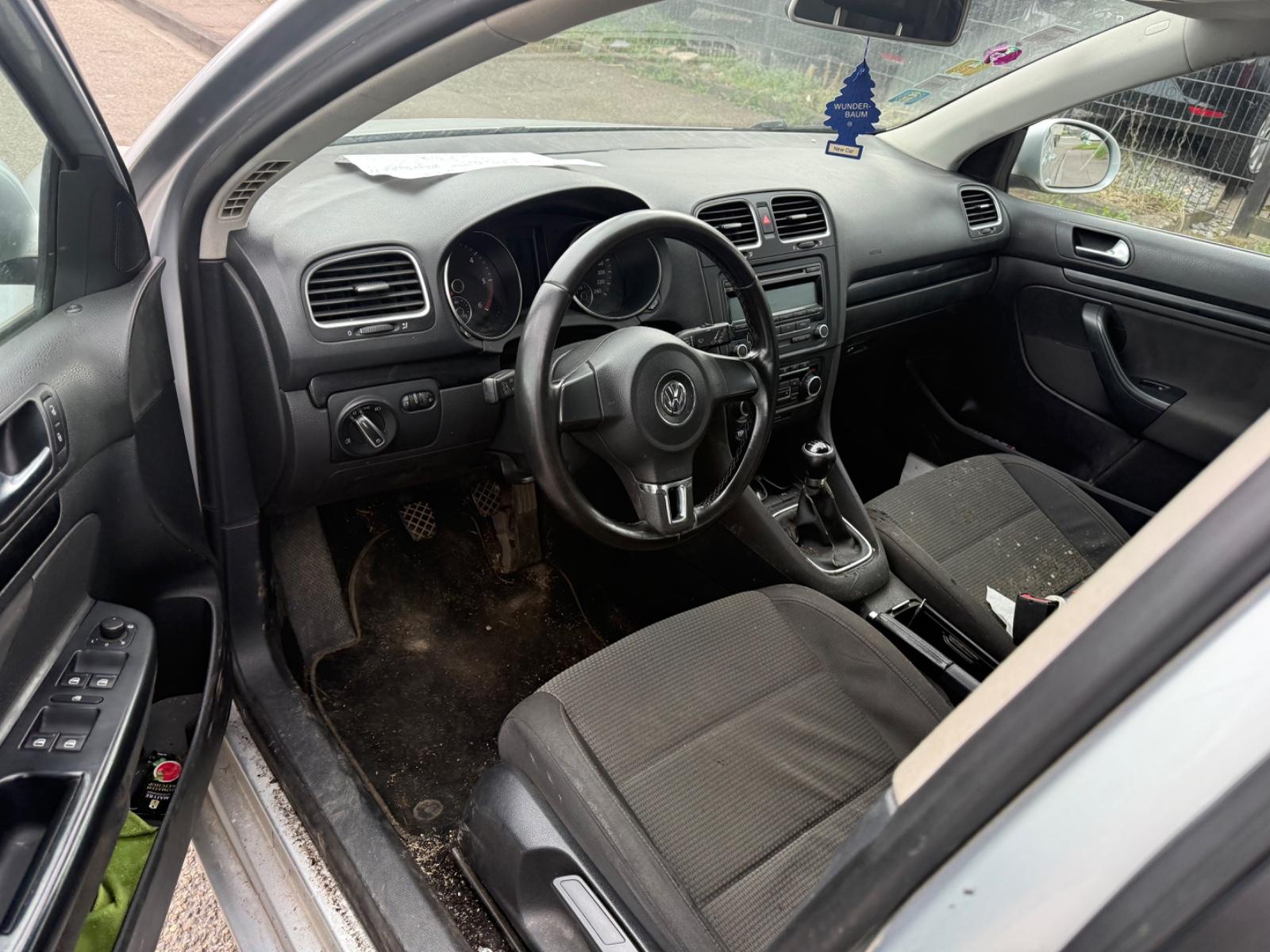 Volkswagen Golf 2010 — photo 9
