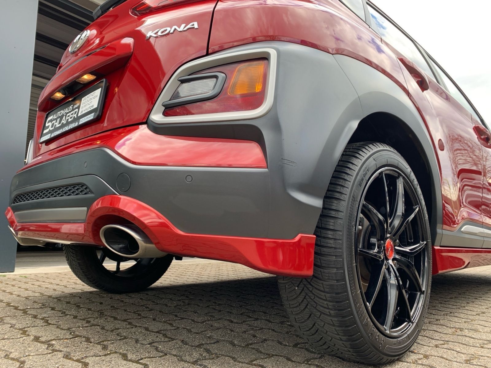 Fahrzeugabbildung Hyundai KONA 1.6 T-GDI Unique Plus Leder LED