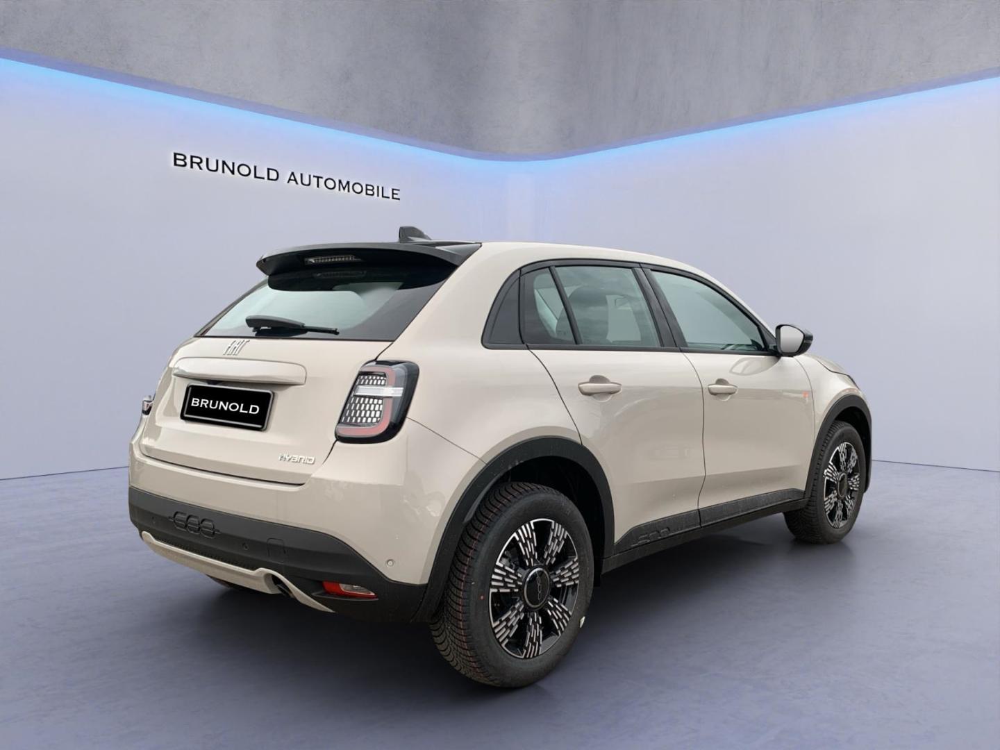 Fiat 600 1.2 Hybrid Business Edition Kamera AppleCarP