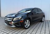 Mercedes-Benz GLA 220d Memory Navi Kamera ILS AHK TOT ACC SPUR - mit Diesel-Antrieb: Schwarz, mit Navigationssystem