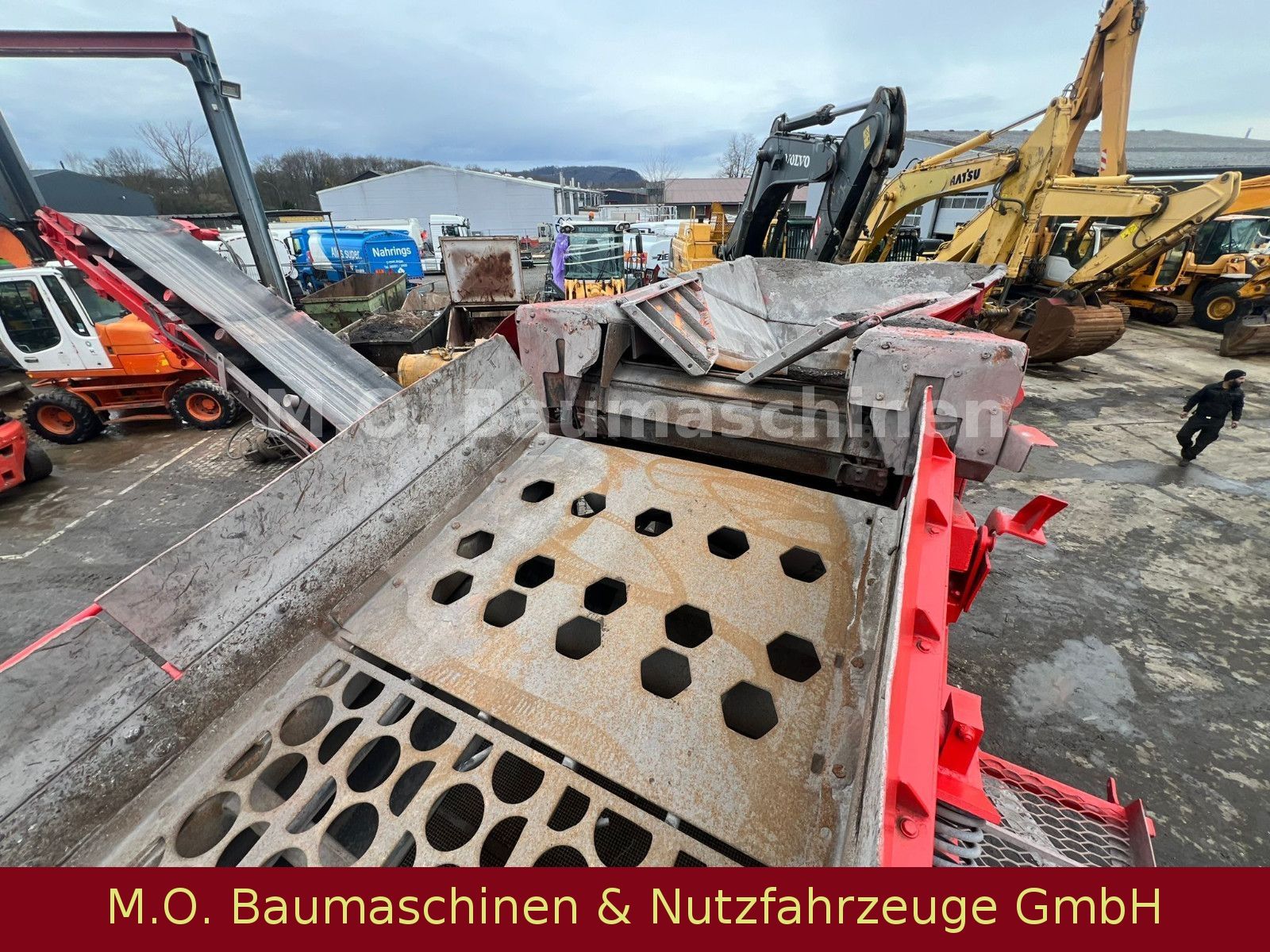 Fahrzeugabbildung Terex Finlay 883 T  /  Mobile Siebanlage /