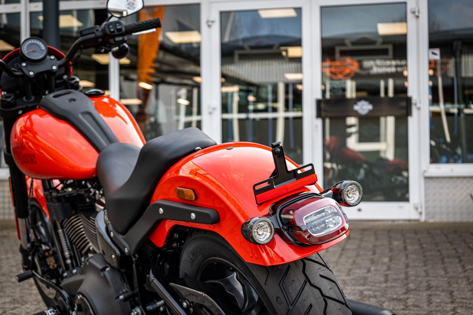 Fahrzeugabbildung Harley-Davidson FXLRS LOW RIDER S 117 MY26