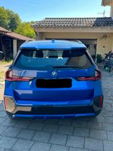 BMW iX1 xDrive30 - Sport- & Innovationspaket - BMW iX1 von privat