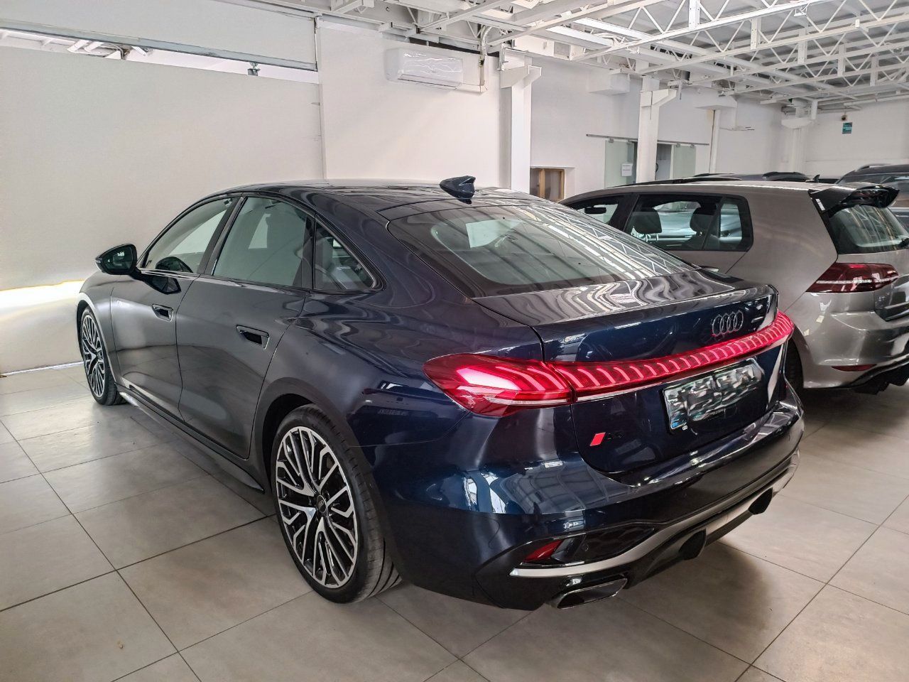 Audi A5 2.0 tdi mhevquattro 204cv s-tronic imagem 3