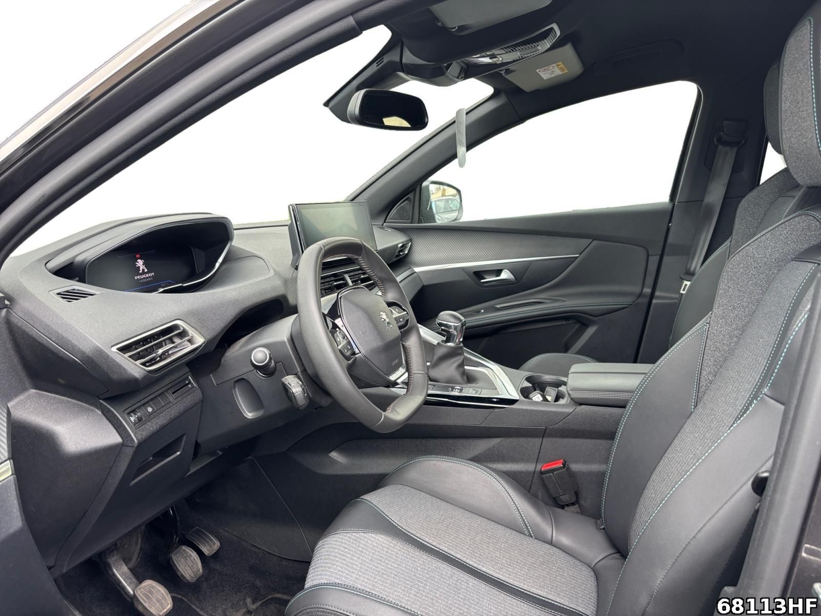 Fahrzeugabbildung Peugeot 3008 Allure +SHZ+ALLWETTER+CARPLAY+KEYLESS+LED+