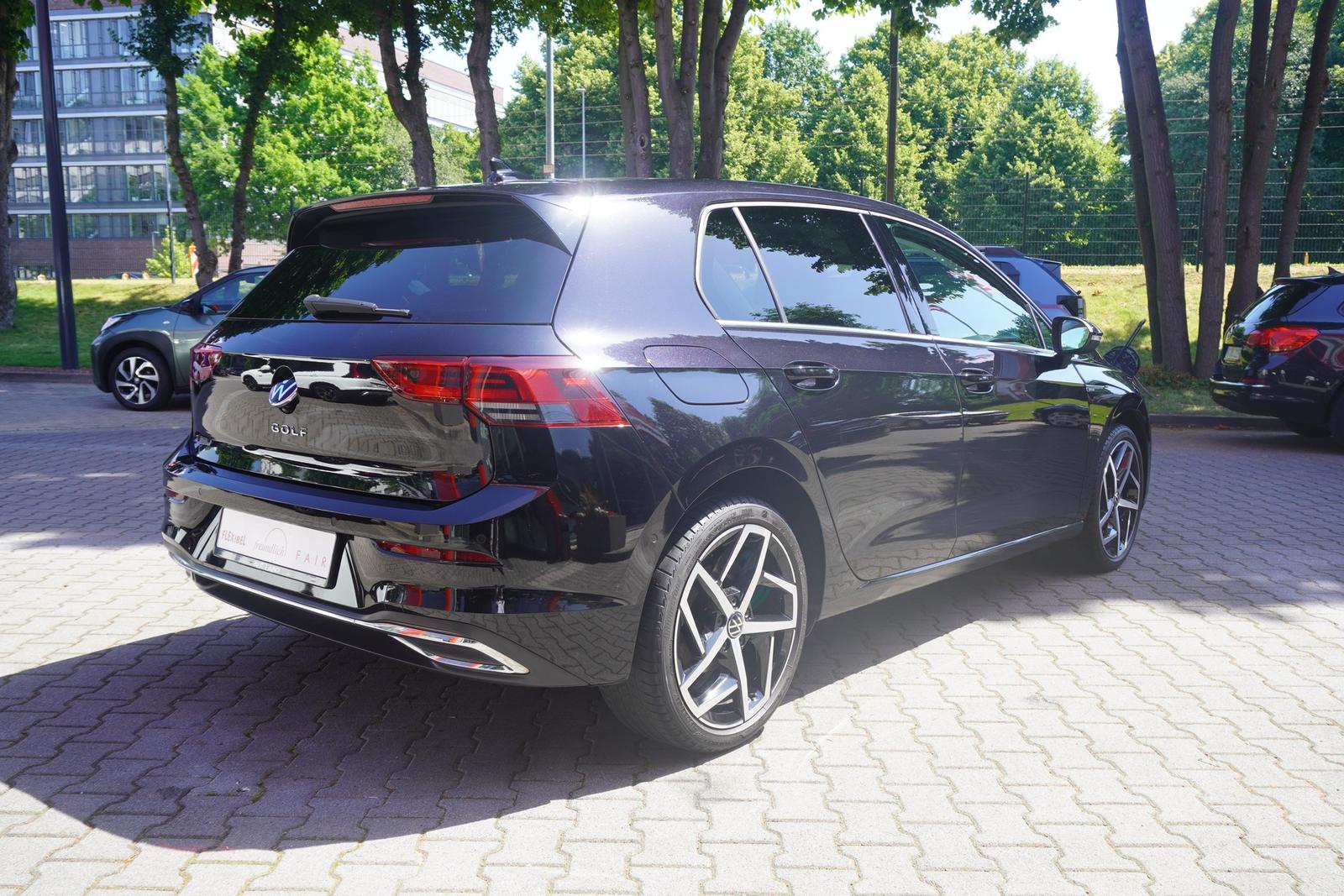 Volkswagen Golf VIII 1.5 TSI LED Navi Kamera Standheizung, миниатюра 6