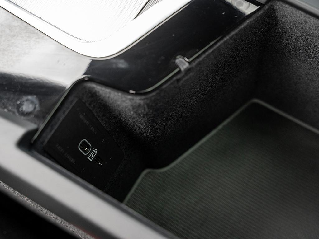 Volvo XC60 B5 AWD Ultimate Dark, миниатюра 21