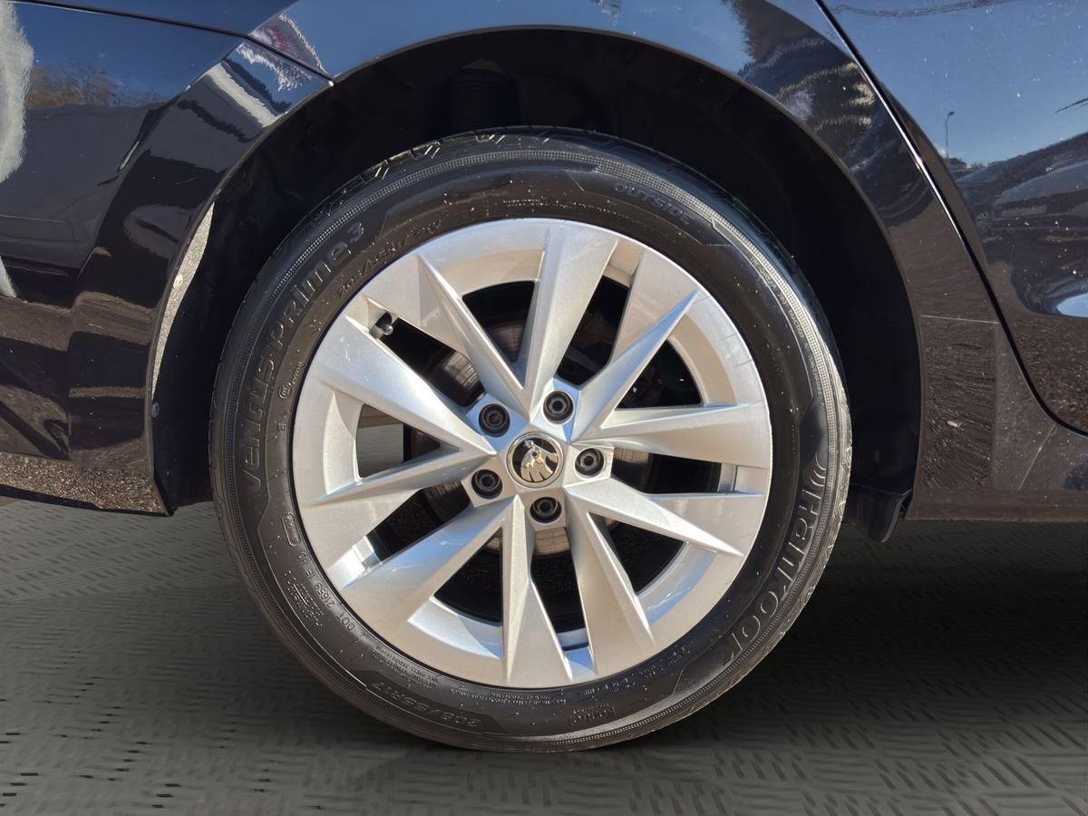 Octavia 2.0 TDI DSG AHK ACC NAVI RFK Stdhz.