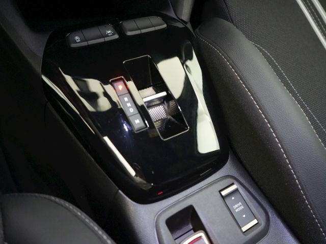 Corsa F FACELIFT YES AT+LED+SITZ-/LENKRADHEIZUNG