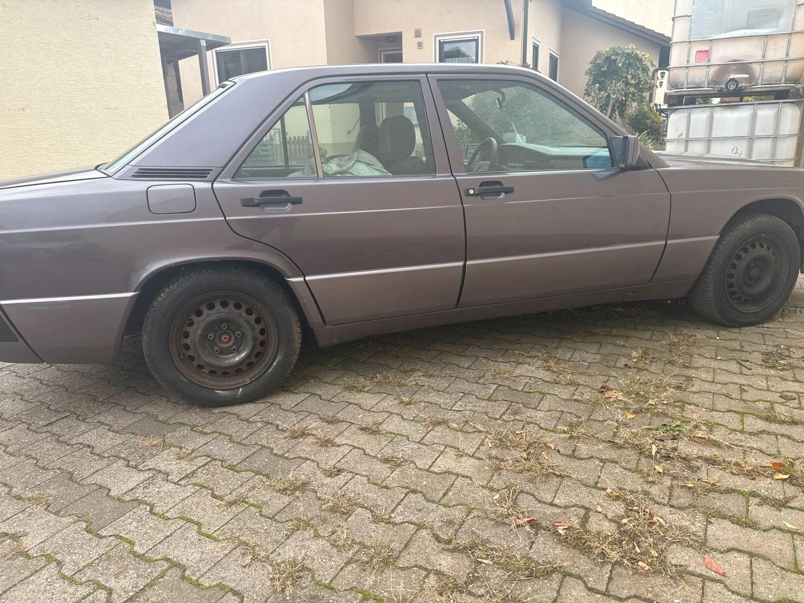Mercedes-Benz 190