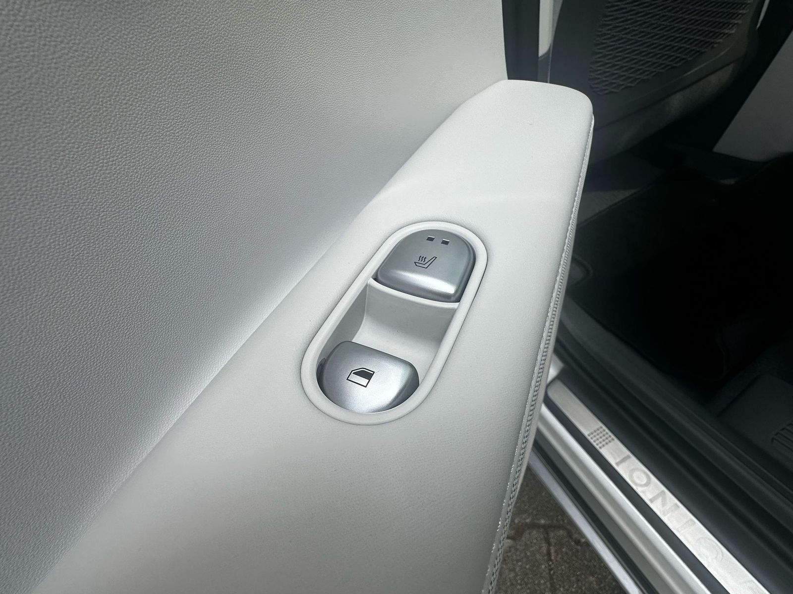Fahrzeugabbildung Hyundai Ioniq 5 Techniq PANO+LEDER+LED+SHZ+WP+KAMER+ACC+