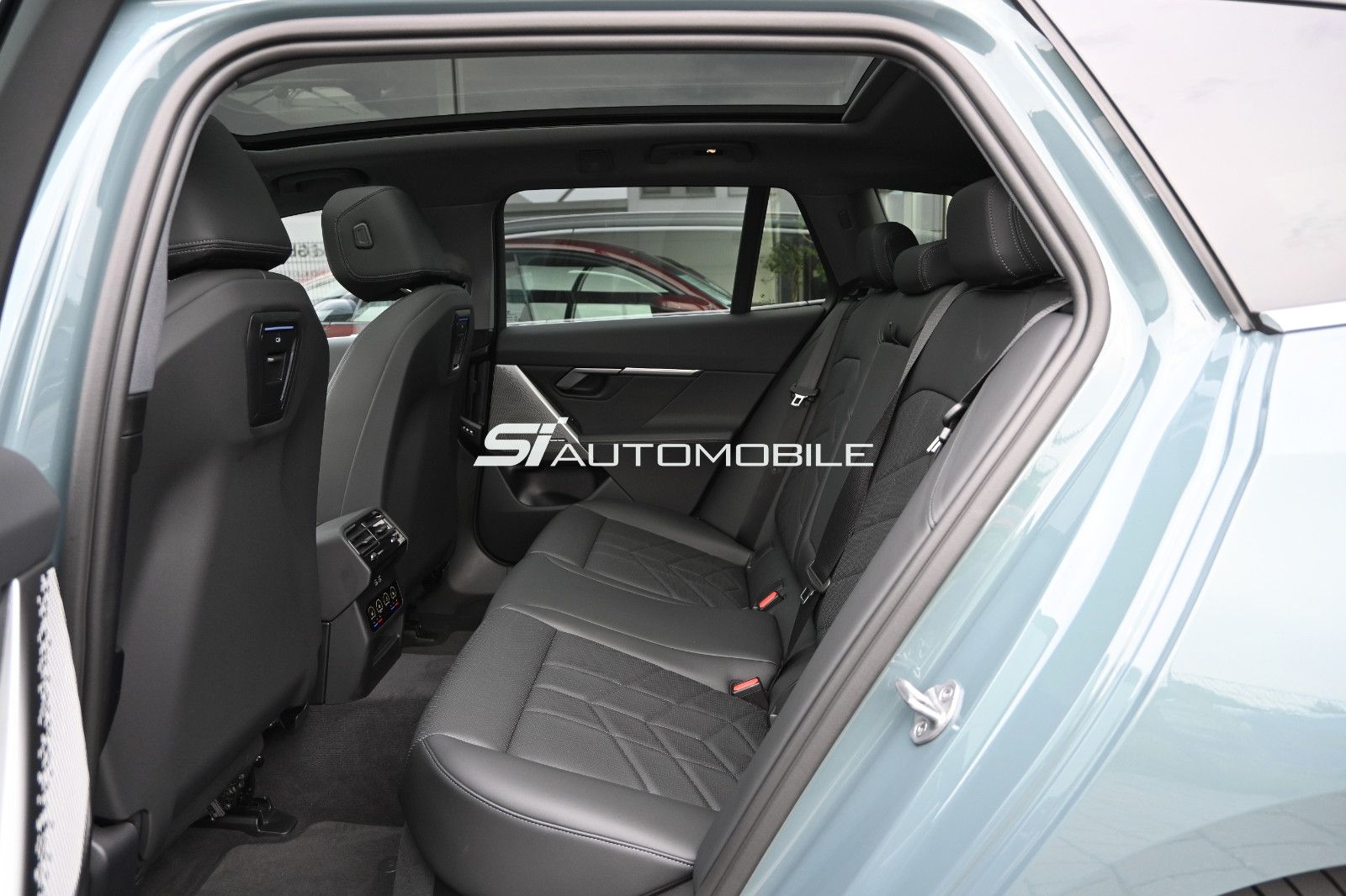 Fahrzeugabbildung BMW 520d xDr. Touring °AD.FAHRWERK PROF°KOMFORTSITZ°