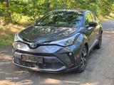 Toyota C-HR 1.8-l-VVTi Hybrid Team Deutschland  - Toyota C-HR Gebrauchtwagen in Hamburg