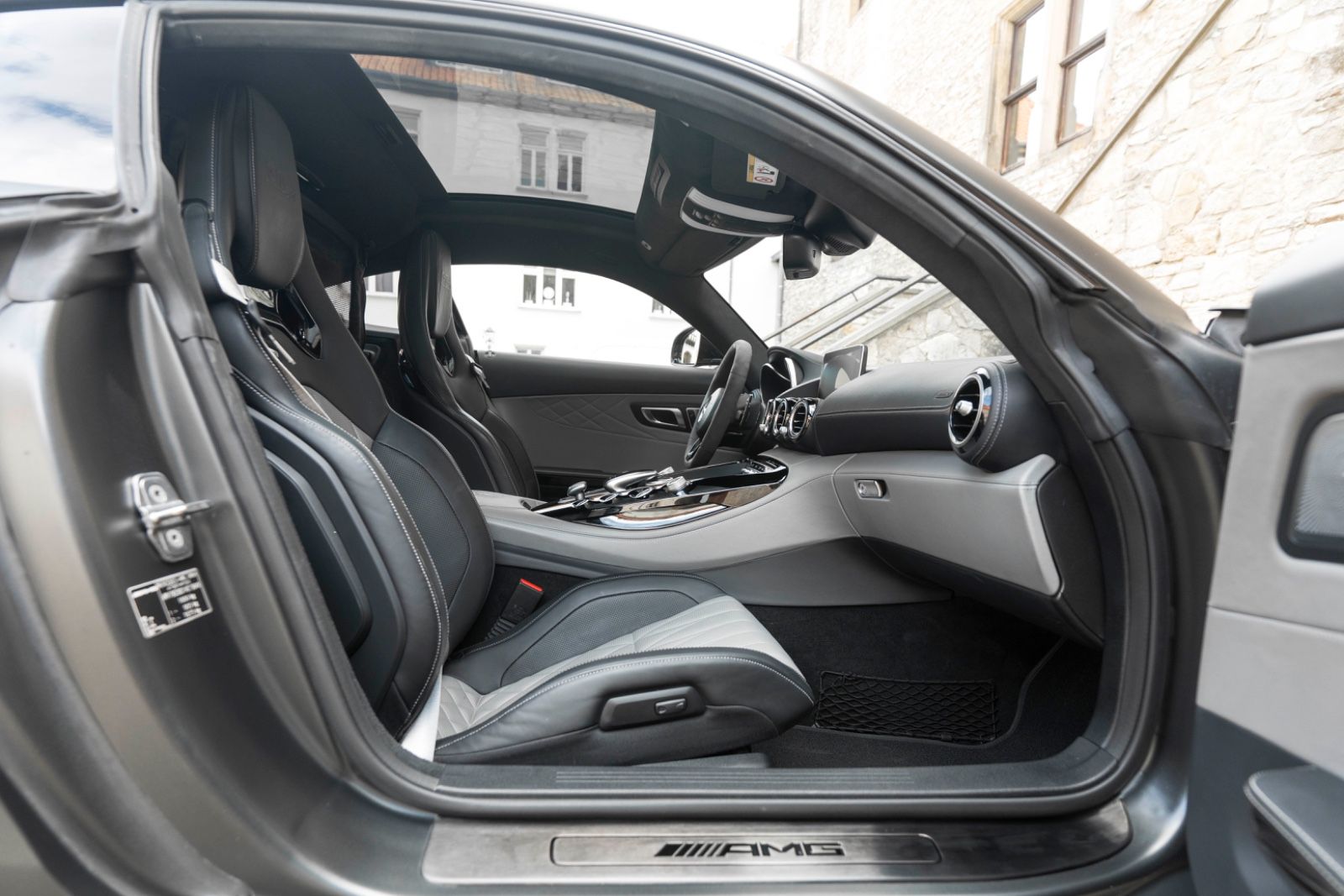 Fahrzeugabbildung Mercedes-Benz AMG GT C Coupe Edition 50 1/500 BUR ACC CERAMIK