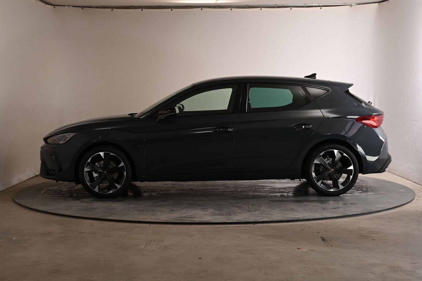Cupra Leon  ACC|RFK|LED|Carplay|Klima|PDC|SHZ imagem 2