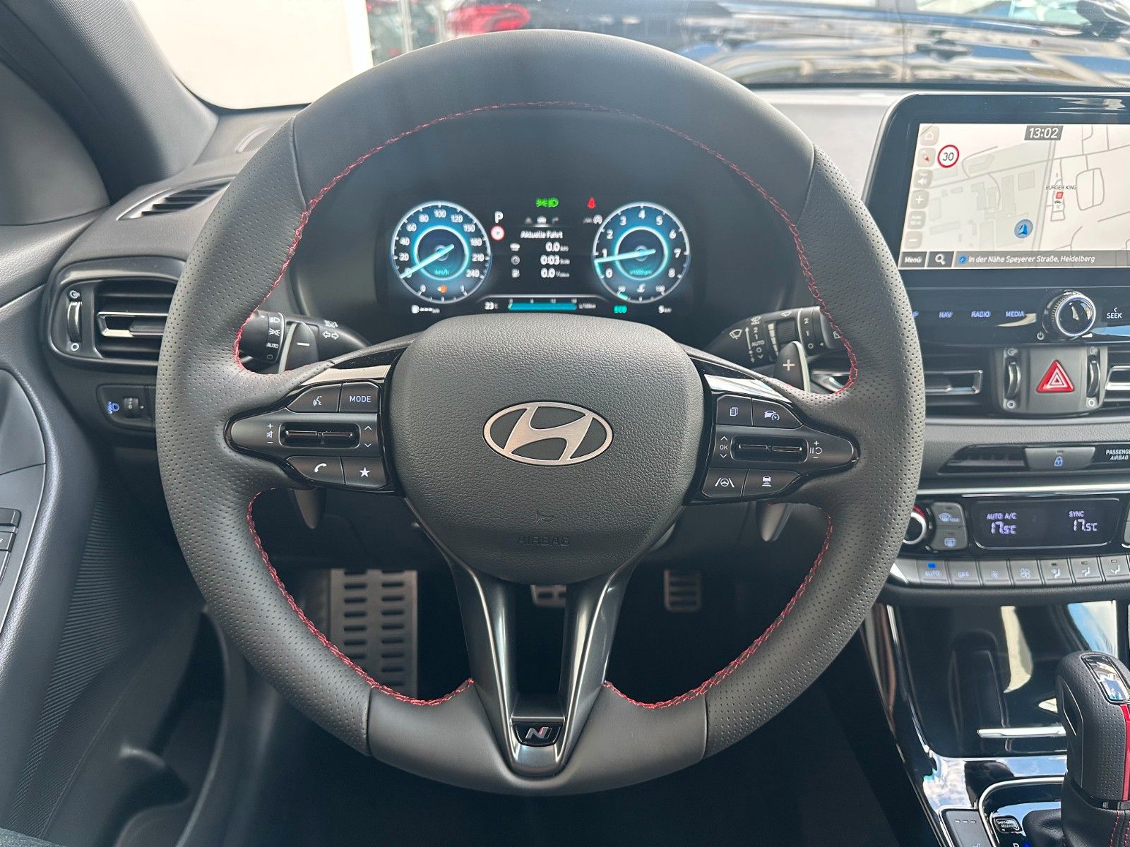 Fahrzeugabbildung Hyundai i30 N-Line MY25 Navi/SHZ/Sitzpaket!