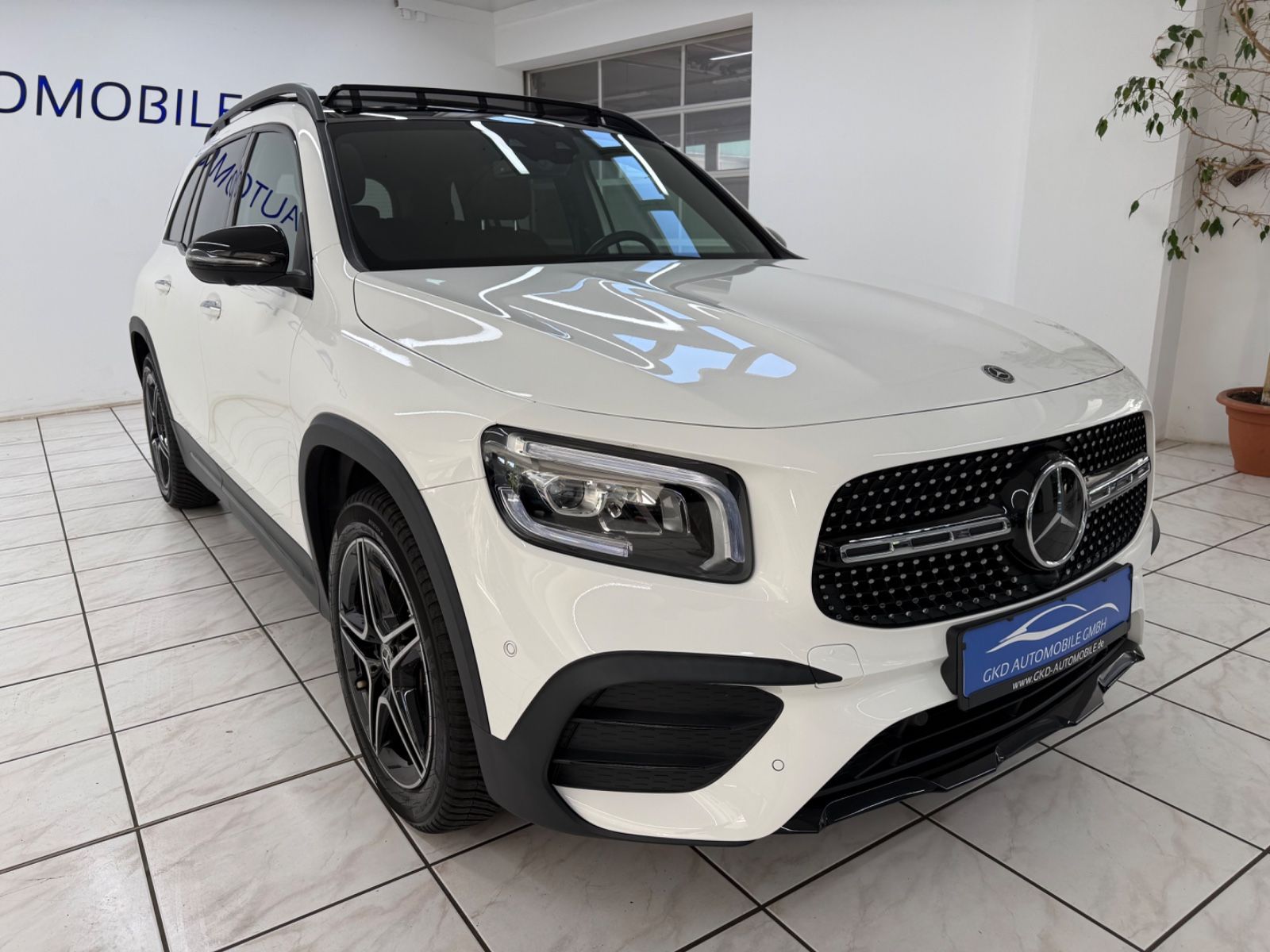 Mercedes-Benz GLB 250 4M AMG Line Pano Night Memory 360° foto 4