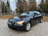 BMW E60 520i - BMW 520: 520i E60
