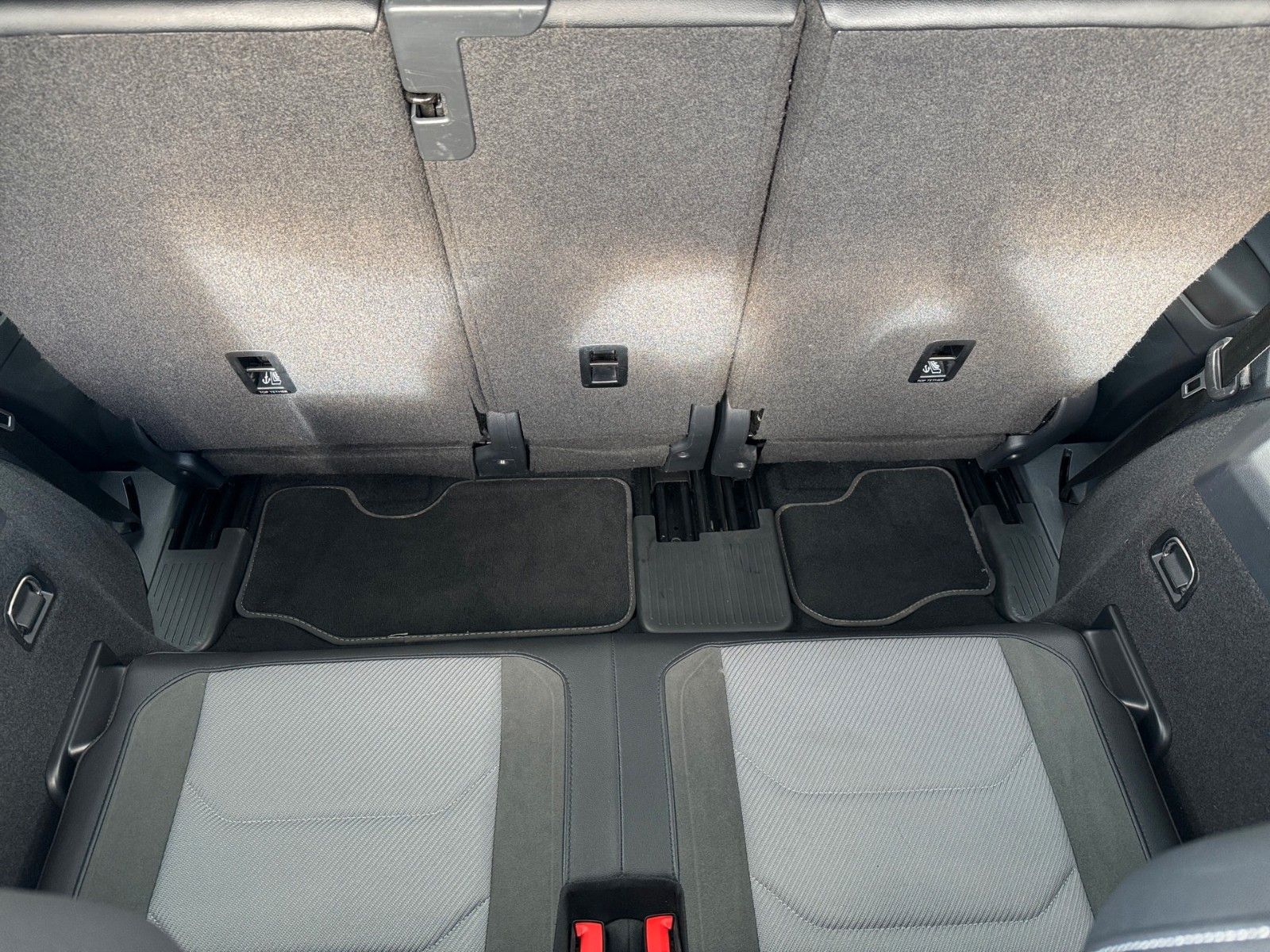 Fahrzeugabbildung Volkswagen Tiguan Allspace 2.0TDI R-Line Highline 4Motion