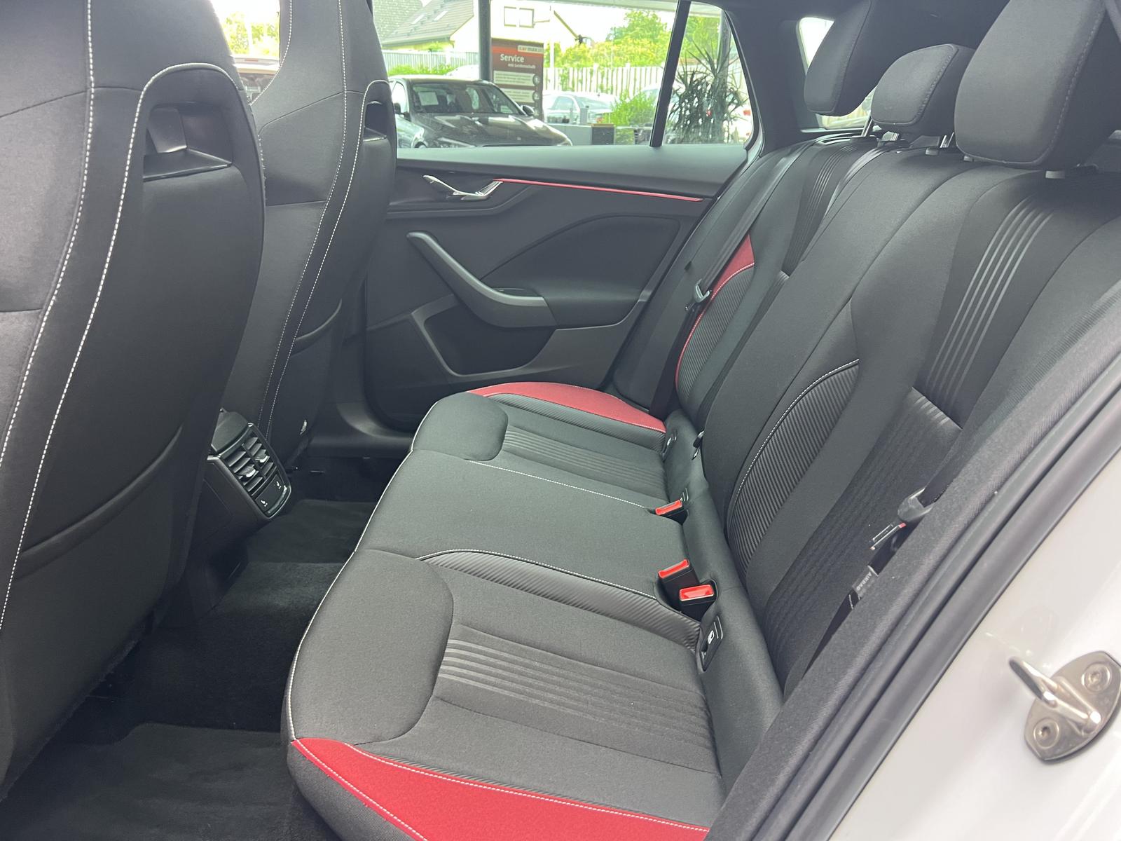 Skoda Scala 1.5 TSI Monte Carlo Panorama PDC SmartLink