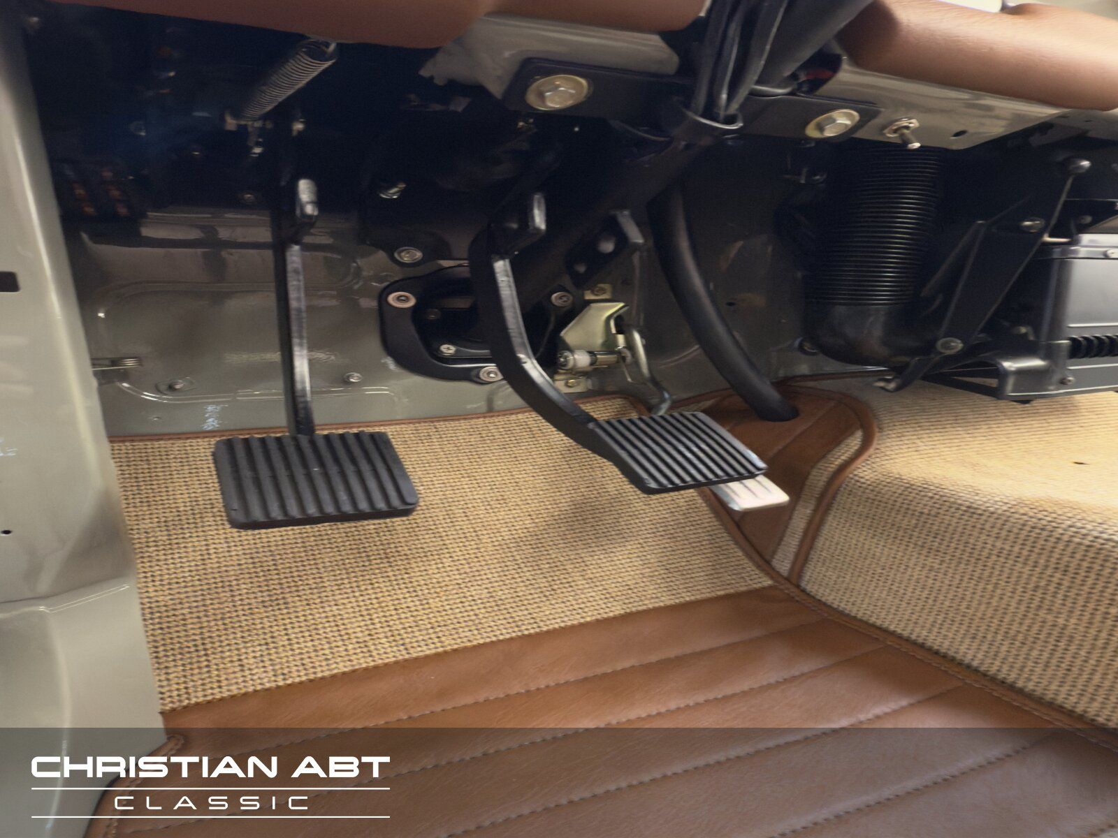 Fahrzeugabbildung Toyota FJ43 restauriert * Servo * H-Zulassung