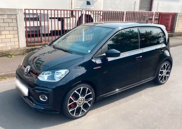 VW up