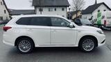 Mitsubishi Outlander 2.4 MIVEC PLUG-IN HYBRID 4WD Basis... - Mitsubishi Outlander Hybrid (/Elektro) Plug in mit Benzin-Antrieb